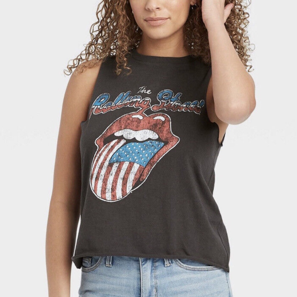 2/$20 🙌🏻 Rolling Stones cut off tank top - BLACK